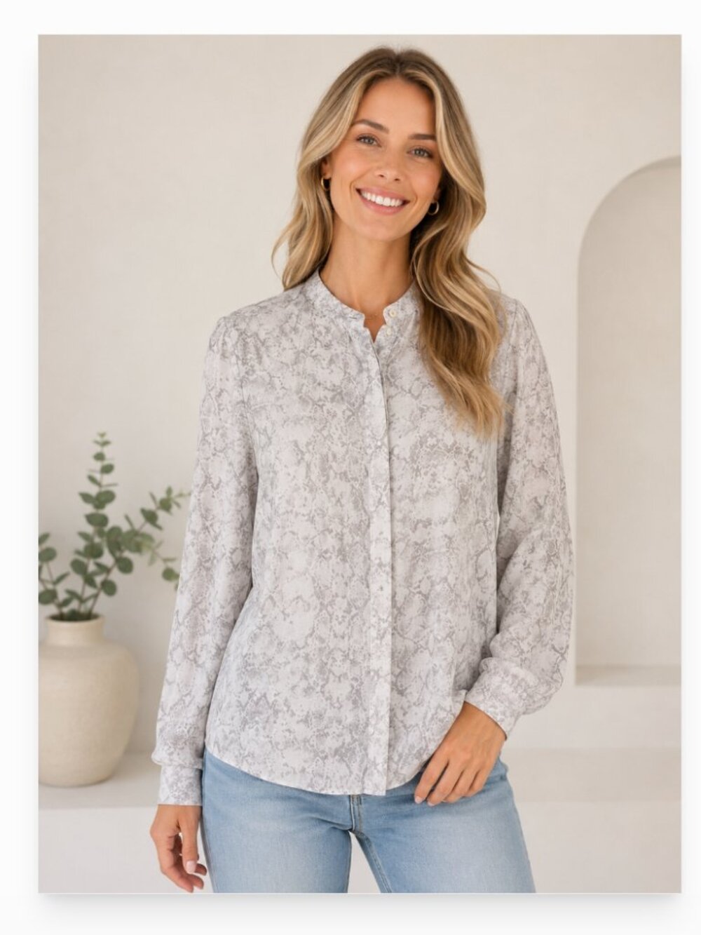 Liz Claiborne women's S snake print semi sheer button down grey/white EUC